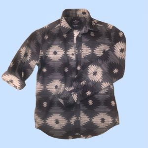 American Eagle | Aztec Button-Up (XS)